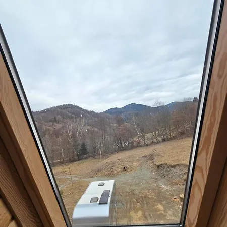 Chalet Charpatian Log